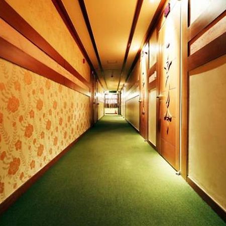 Vedu Hotel Herb Инчон Екстериор снимка