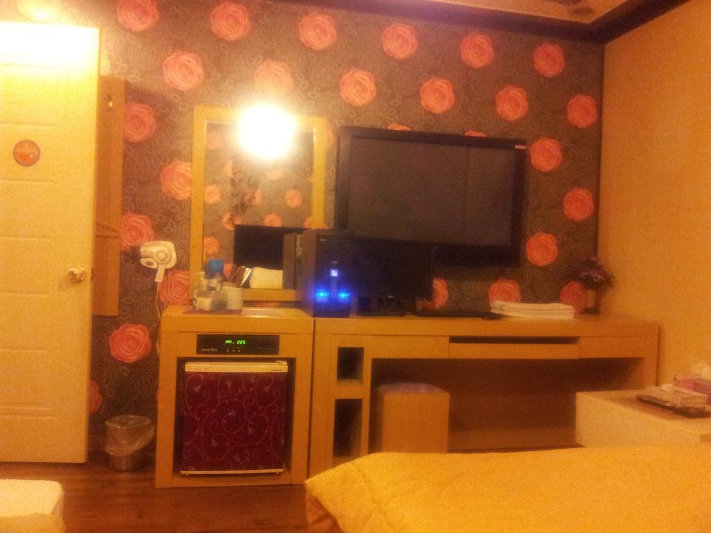 Vedu Hotel Herb Инчон Екстериор снимка