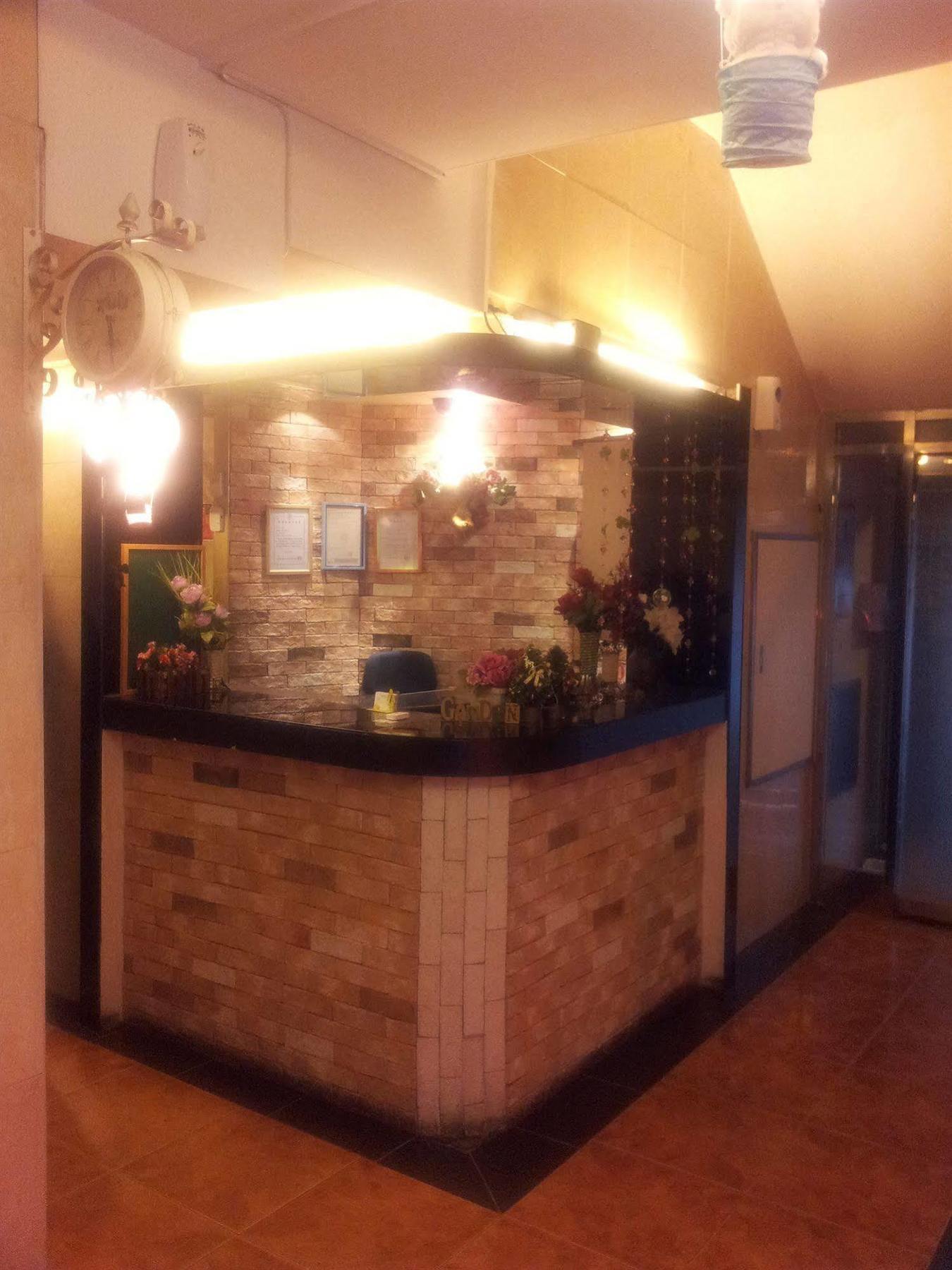 Vedu Hotel Herb Инчон Екстериор снимка